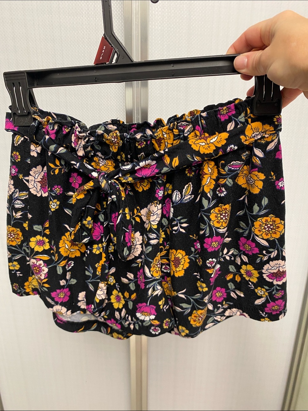 Women's Black Floral Tie-Waist Shorts